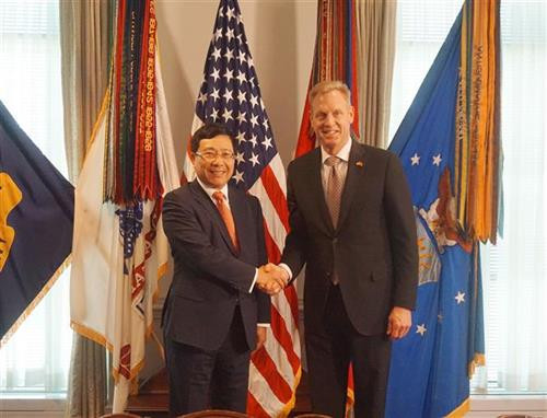 越美两国将继续促进经贸、投资和防务合作