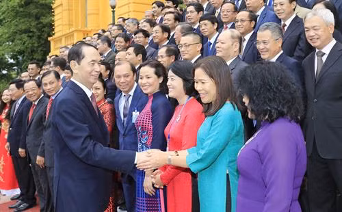 陈大光：进一步改进关于对外工作和国家发展的思想