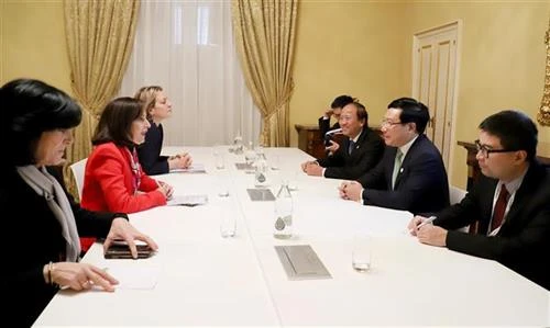 越南促进ASEM框架下的双边和多边合作
