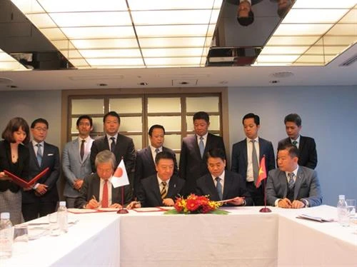 日本领先集团领导承诺对河内市投资近40亿美元