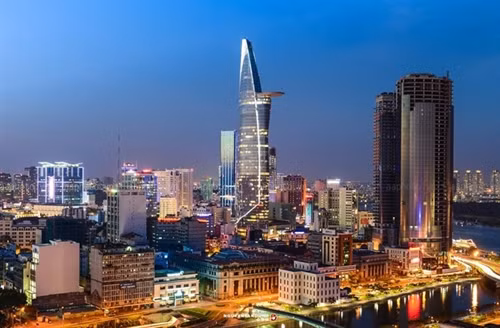 胡志明市：保持稳定的经济增速 坚持改善民生