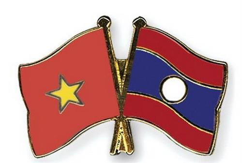 越南领导人致电祝贺老挝人民民主共和国国庆43周年