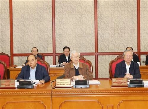 越共中央政治局就完善即将提交基层党代会的越共十三大文件草案召开会议