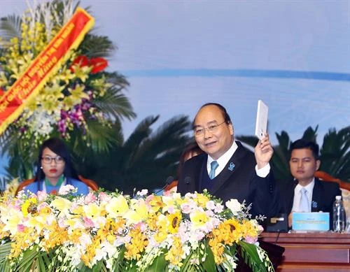 阮春福总理：打造一支有气质、坚定信心、积极行动的新代学生