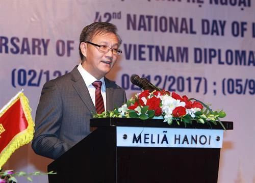 老挝驻越大使馆隆重举办国庆招待会 庆祝老挝成立42周年