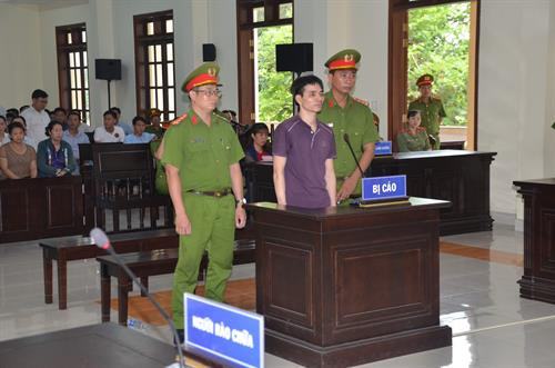 在社交网上传播诋毁污蔑党和国家信息的犯罪嫌疑人被判处6年徒刑 