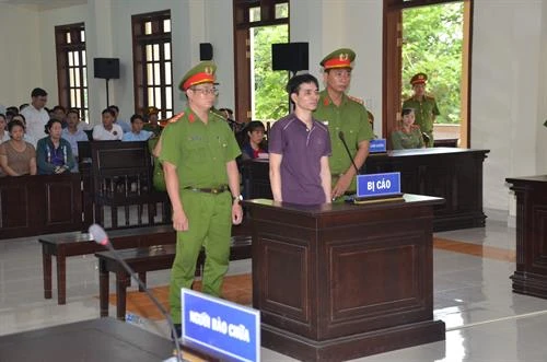 在社交网上传播诋毁污蔑党和国家信息的犯罪嫌疑人被判处6年徒刑 