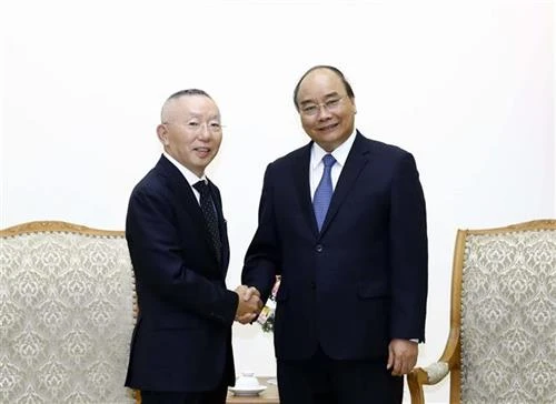 越南政府总理阮春福会见日本迅销集团总裁柳井正