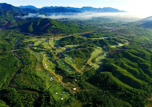 越南连续两年荣获“亚洲最佳高尔夫球胜地”奖
