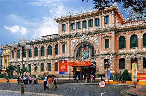 胡志明市古建筑之一——西贡邮局