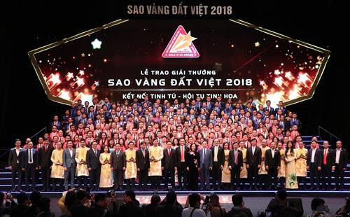 200家模范企业荣获2018年越南金星奖
