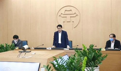新冠肺炎疫情：河内市坚决遏制疫情在社区蔓延