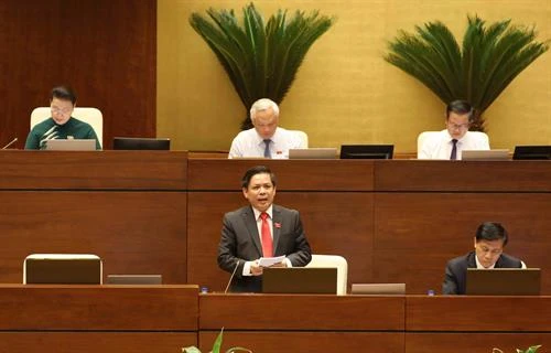 第十四届国会第五次会议：是时候推动铁路行业发展