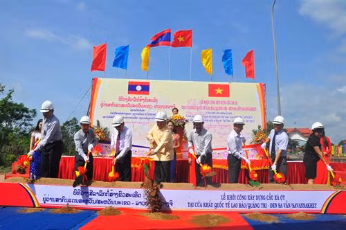 越南劳保－老挝丹沙湾口岸沙恩桥项目正式动工兴建
