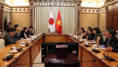 越南胡志明市与日本宫城县加强教育、旅游合作