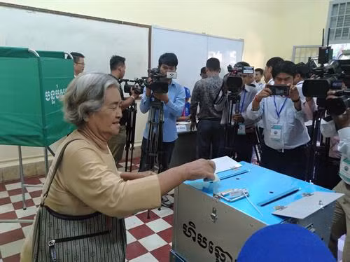 柬埔寨举行第三届首都省市县区理事会选举