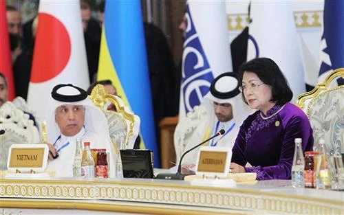 越南国家副主席邓氏玉盛出席亚洲相互协作与信任措施会议第五次峰会
