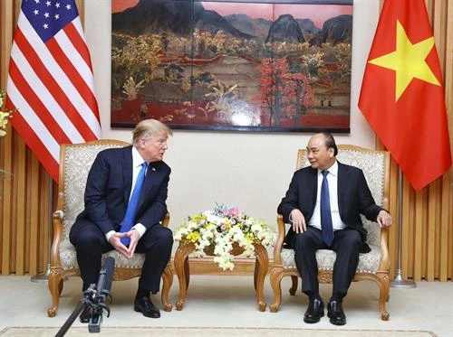 越南政府总理阮春福会见美国总统特朗普 