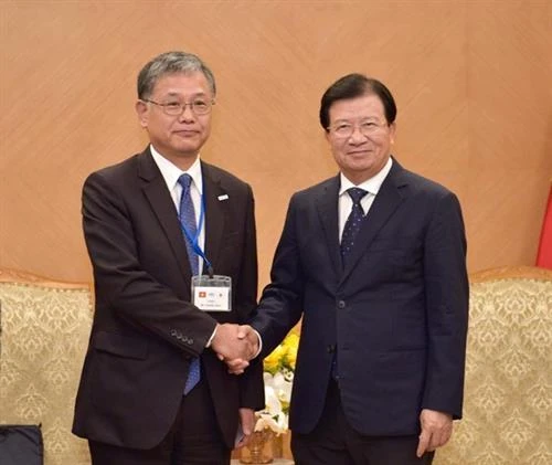 越南政府副总理郑廷勇会见日本人民外交促进会代表团