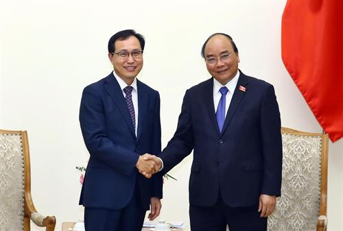 阮春福：三星公司在加大对电子产品组装投资力度的同时要提升技术发展能力 