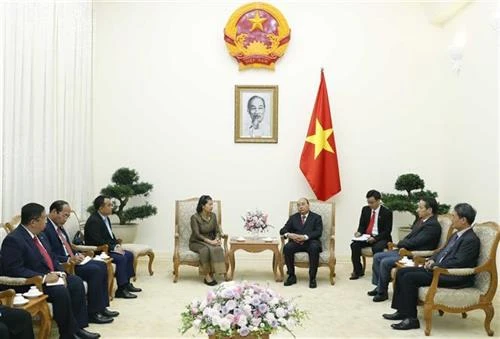 越南政府总理阮春福会见柬埔寨副首相梅森安