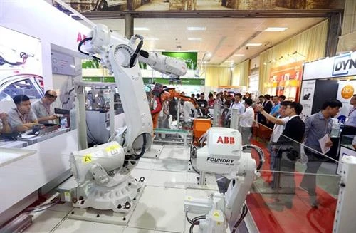 第11届越南国际工业机械制造展览会在河内举行