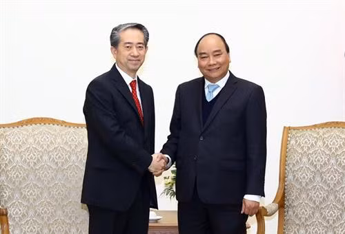 政府总理阮春福分别会见中国和丹麦两国驻越大使