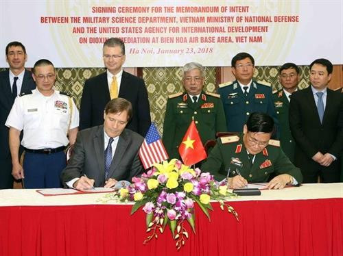 越南与美国签署意向书 启动边和机场橙毒剂污染地清理项目