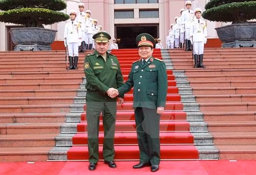 俄罗斯联邦国防部长谢尔盖·绍伊古对越南进行正式访问