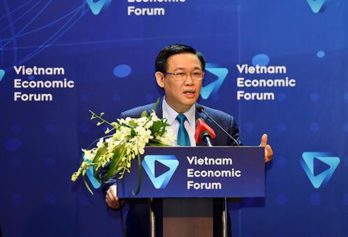 越南政府副总理王廷惠在论坛上发表讲话。（图片来源：互联网）