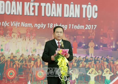 越南祖国阵线中央委员会主席陈青敏在会上发表讲话。（图片来源：越通社）