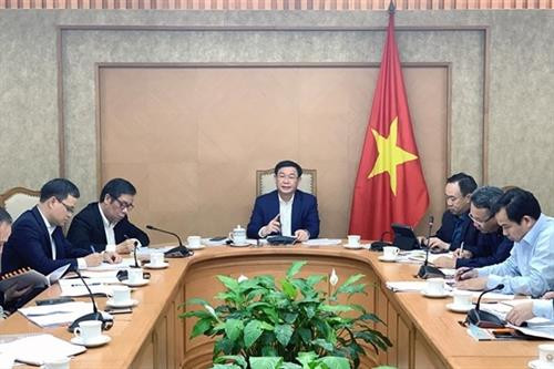 越南政府副总理王廷惠发表讲话。图自因特网