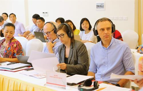 参加会议的国际代表。图自越通社