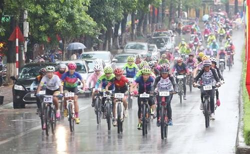 参赛的运动员。（图片来源：越通社）