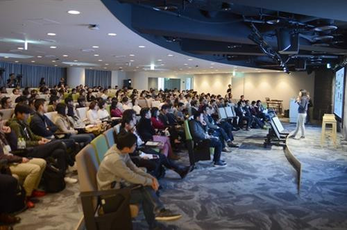 交流会场景。图自越通社