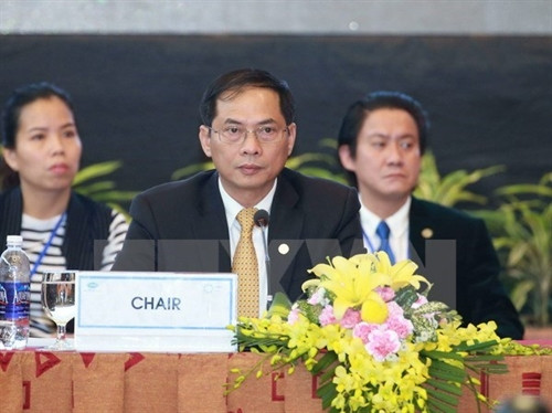 越南外交部副部长裴青山出席会议（图片来源：越通社）