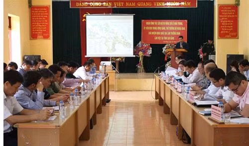 座谈会场景。（图片来源：越通社）