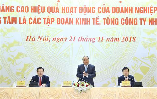 出席题为“革新与提高国企经营效率”会议的与会代表。图自越通社