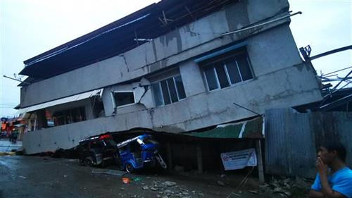 菲律宾南部棉兰老岛发生的6.9级地震已经造成至少4人死亡。图自越通社