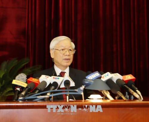 越共十二届七中全会：集中审议并决定3项重要提案 ảnh 1
