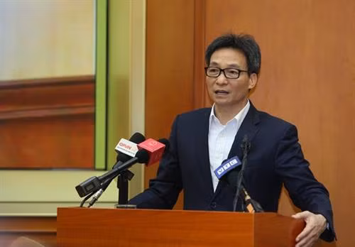 武德儋发表讲话。图自越通社