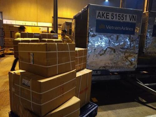 越南向日本捐赠医疗物资。图自互联网