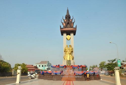 越柬友谊纪念碑。（图片来源：越通社）