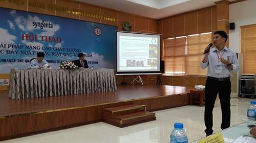 与会代表就越南蜂蜜质量现状和提高蜂蜜质量以及提高越南蜂蜜在世界市场上的竞争力的措施交换了意见。图自互联网 与会代表就越南蜂蜜质量现状和提高蜂蜜质量以及提高越南蜂蜜在世界市场上的竞争力的措施交换了意见。图自互联网