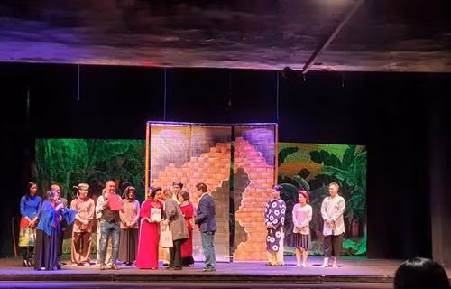 戏剧《志飘》亮相意大利。图自越通社