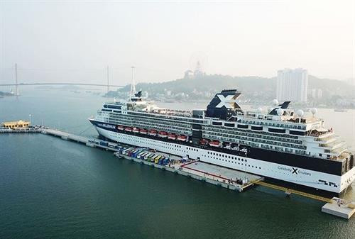 广宁省鸿基国际客运港迎接首个国际游轮。图自互联网