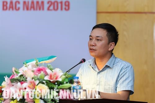 越通社莱州分社首席记者 阮越皇在会议上发表讲话。记者 黄河 摄