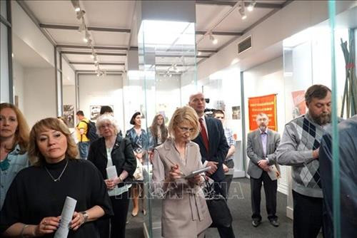 展会现场。图自越通社 展会现场。图自越通社