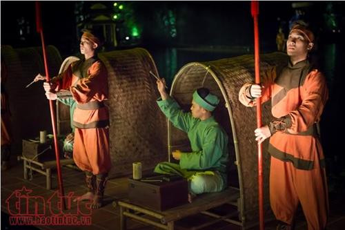 越南首个实景演出舞台亮相。（图片来源：信息报）