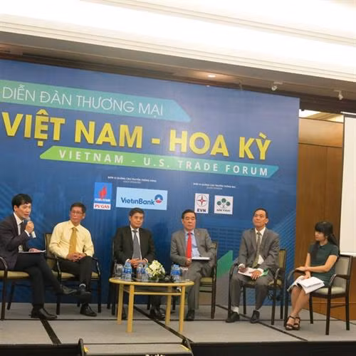 出席越南与美国商务论坛的代表。（图片来源：因特网）